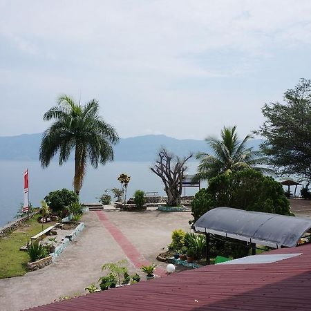 Ambaroba Resort Hotel Tuk Tuk Exterior foto
